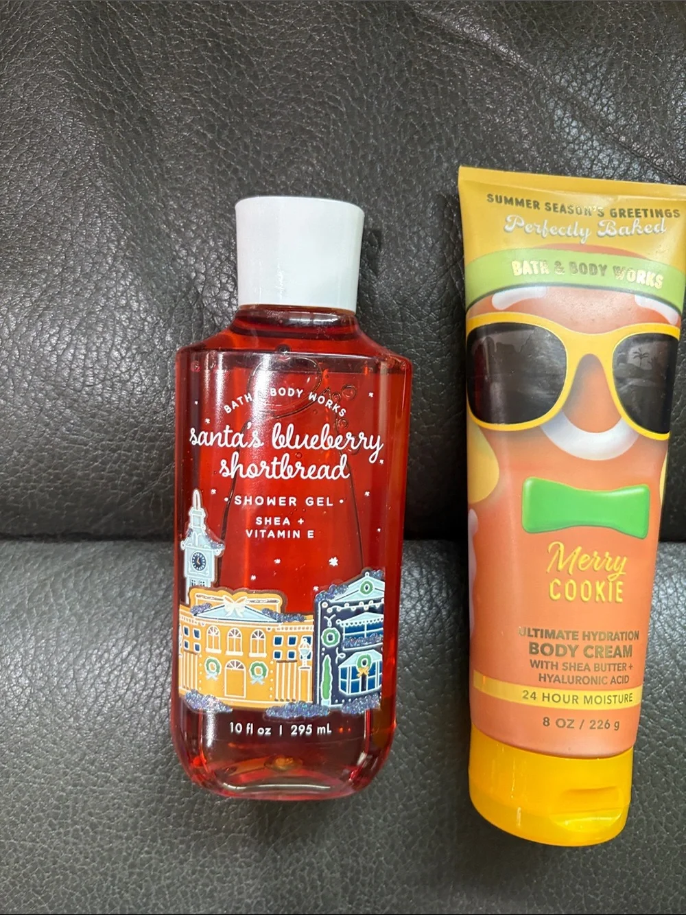 Bath and body works merry cookie and Santa’s blueberry shortbread set